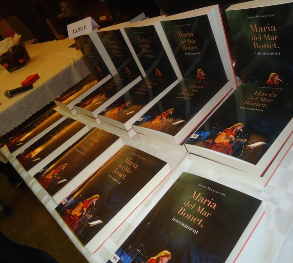 Bianciotto publica un un libro sobre la carrera y la vida de Maria del Mar Bonet 