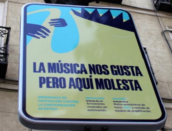 Las calles de Madrid avisan: 'La música nos gusta pero aquí molesta'