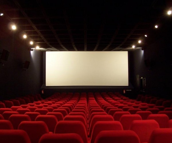 Los consumidores esperan que la rebaja del IVA del cine se aplique al precio de las entradas de imediato