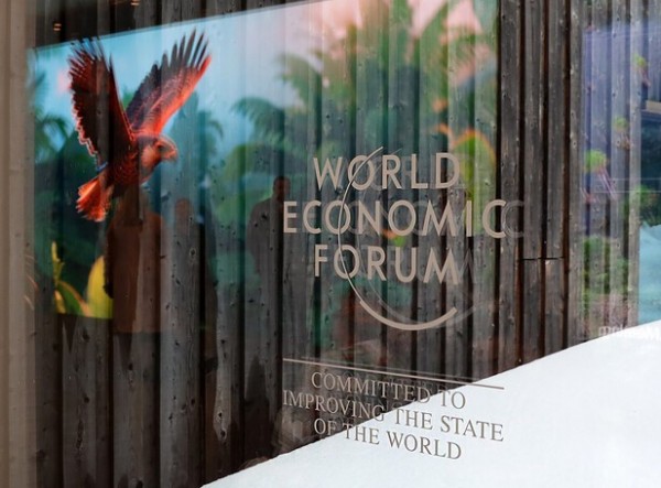 Los líderes mundiales piden en el Foro de Davos reconstruir la confianza en medio de la polarización
