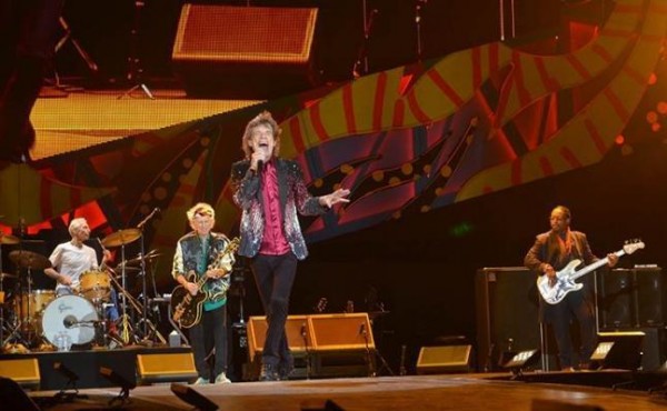 Miles de personas asisten al concierto de los Rolling Stones en La Habana 