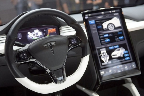 Tesla quiere implantar su propio servicio de streaming musical en sus automóviles 