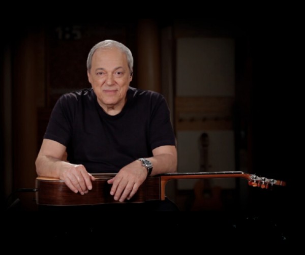 Toquinho publica 'Minha história em 20 canções' celebrando sus 55 años en la música