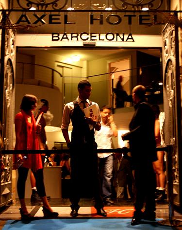 Abre temporada el Sky Bar de la terraza del Axel Hotel de Barcelona