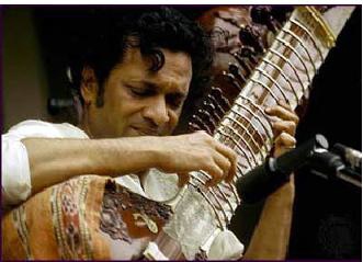Fallece el sitarista Ravi Shankar, a los 92 años